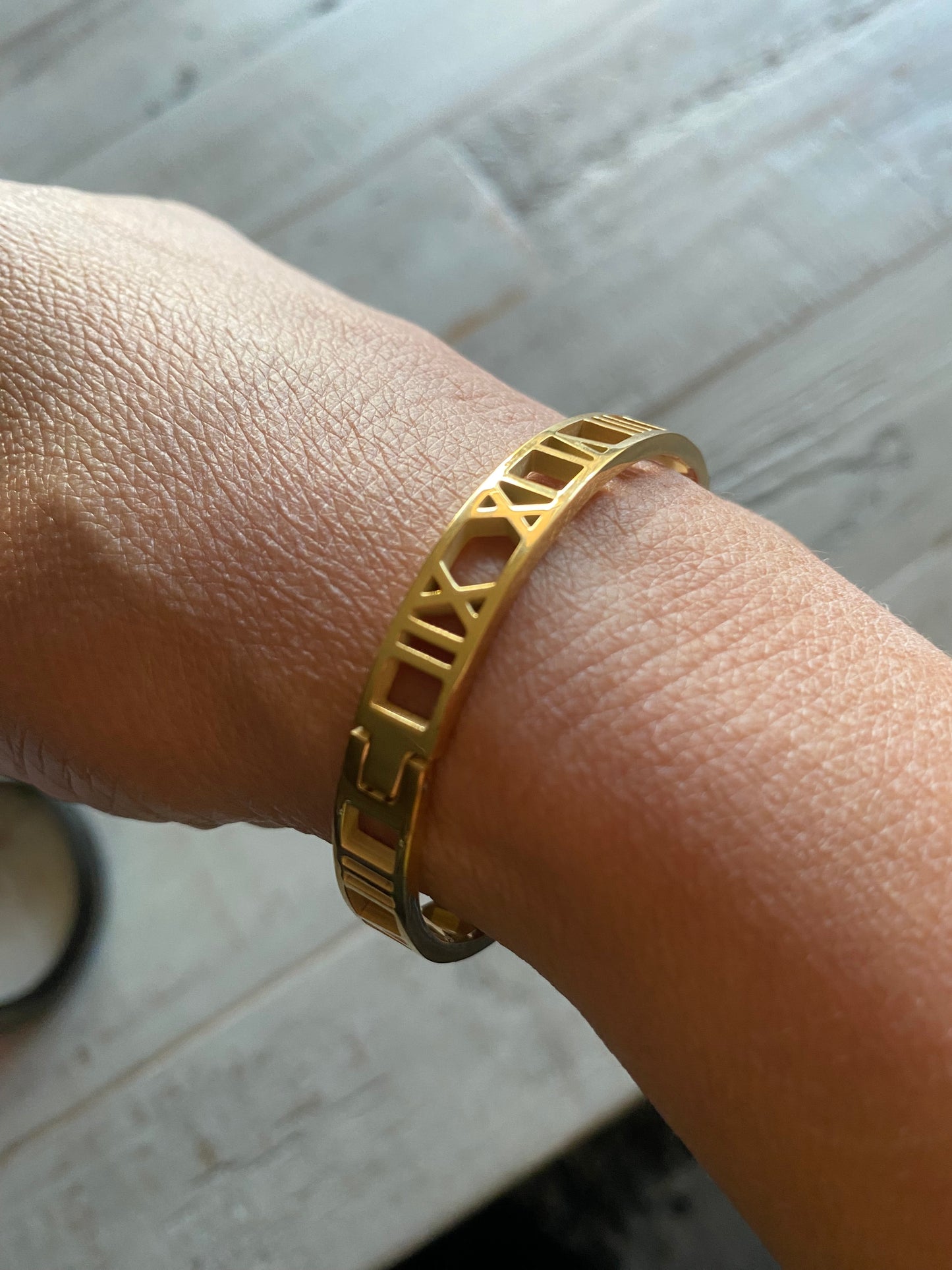 The Alexandria wrist wear